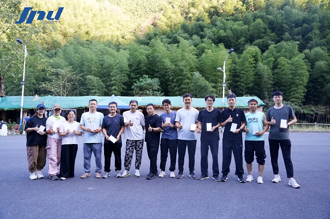 1762236250305985.jpg 34.jpg